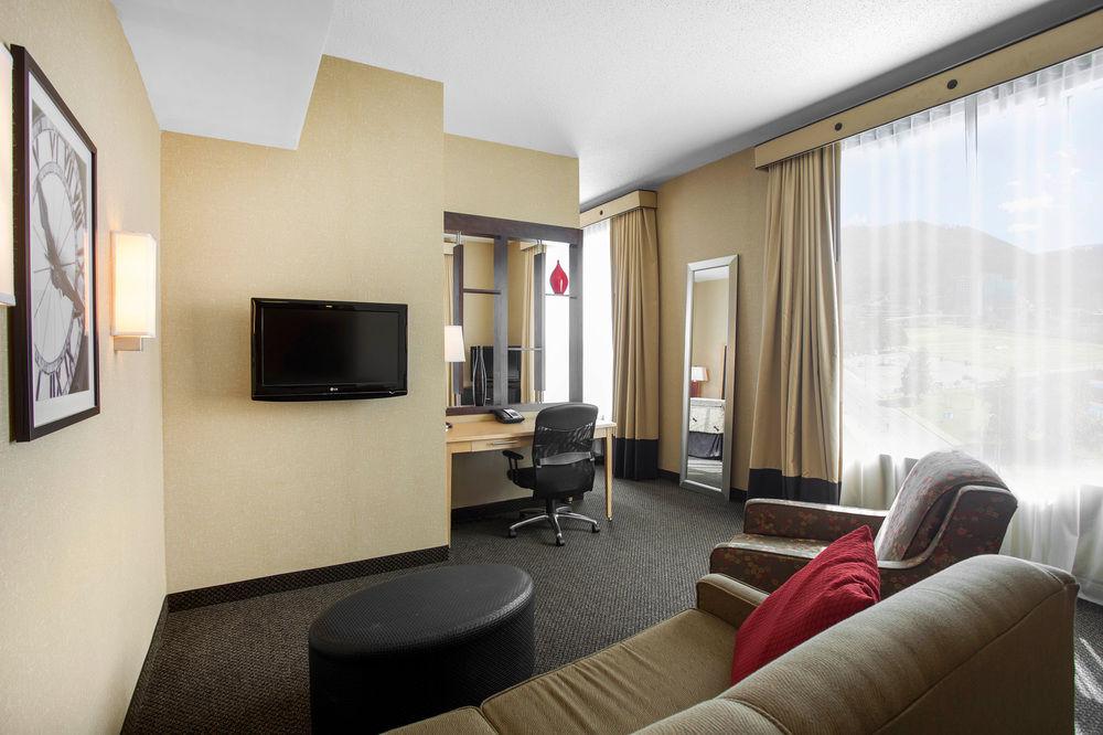 Springhill Suites By Marriott Роанок Экстерьер фото