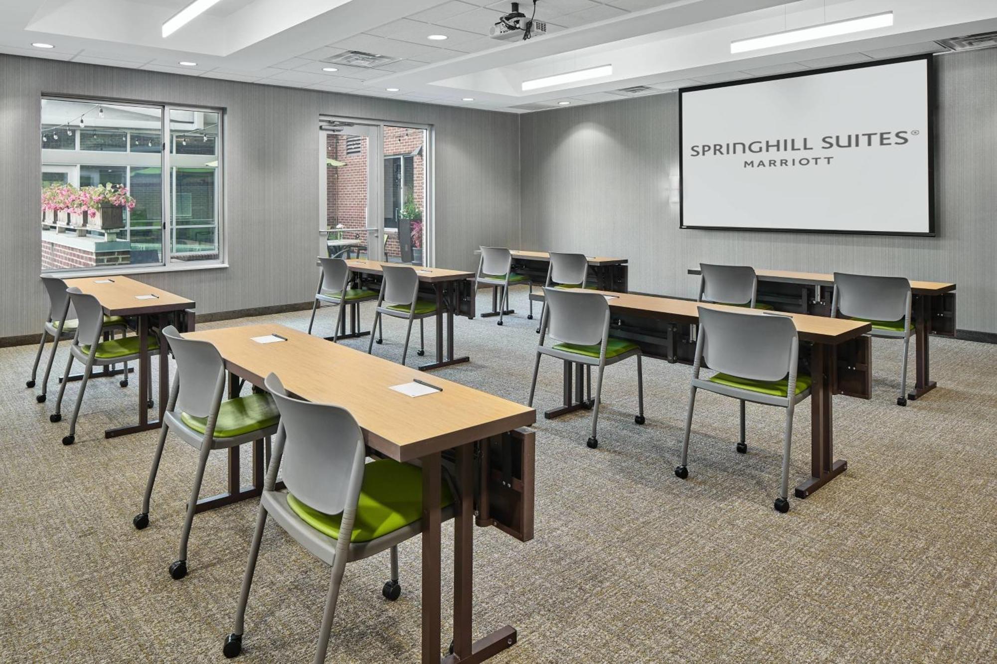Springhill Suites By Marriott Роанок Экстерьер фото